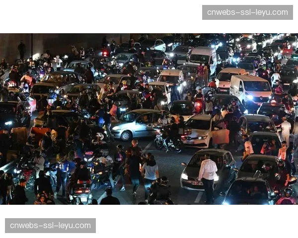 应对恐怖主义威胁，法国警方升级欧冠半决赛潜在举办场馆的安保等级